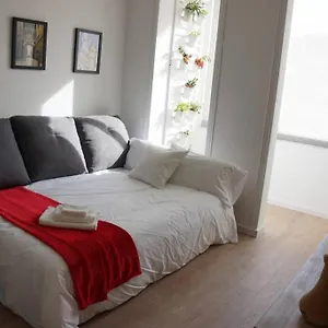 barcelona-industrial-style-apartment.topbarcelonahotels.com/